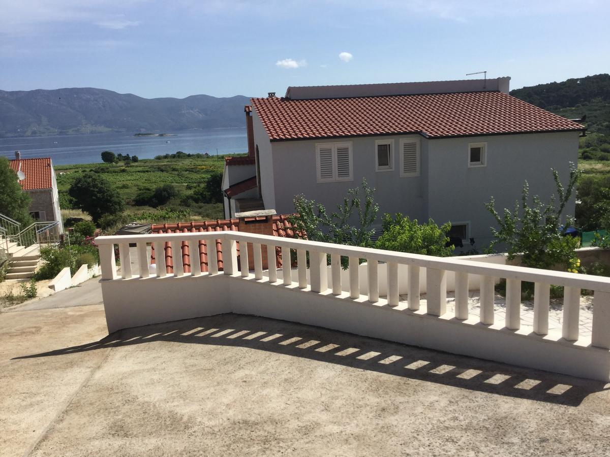 Villa Bella Vista Lumbarda Exterior photo